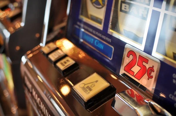 Fortune Rabbit slot game interface showing reels, paylines, and bonus feature on lambe77 mobile app